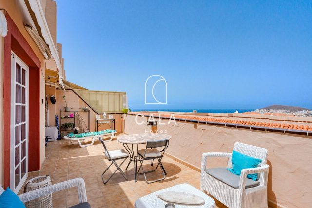 Apartment with Views in Los Cristianos